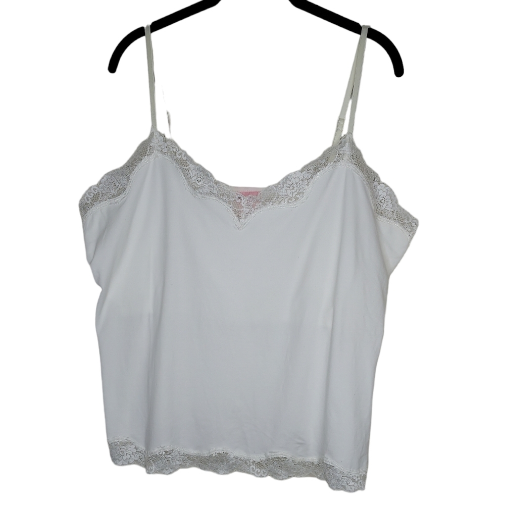 Enchanted White Lace Camisole Built in Bra Size 22 / 24W